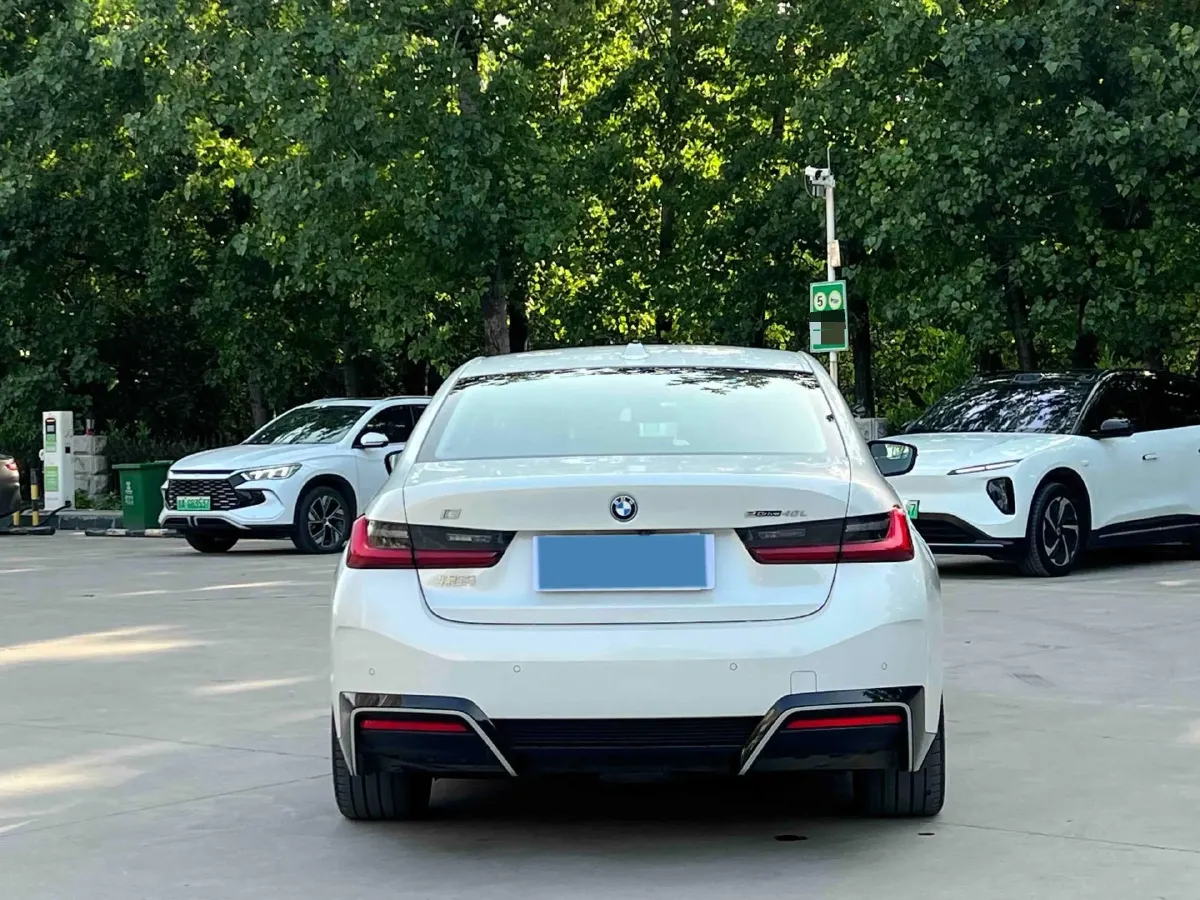 2025 BMW i3 BEV 79.05KWH,autocango,china used car exporter,china ev exporter,chinese used car exporter,chinese used ev exporter