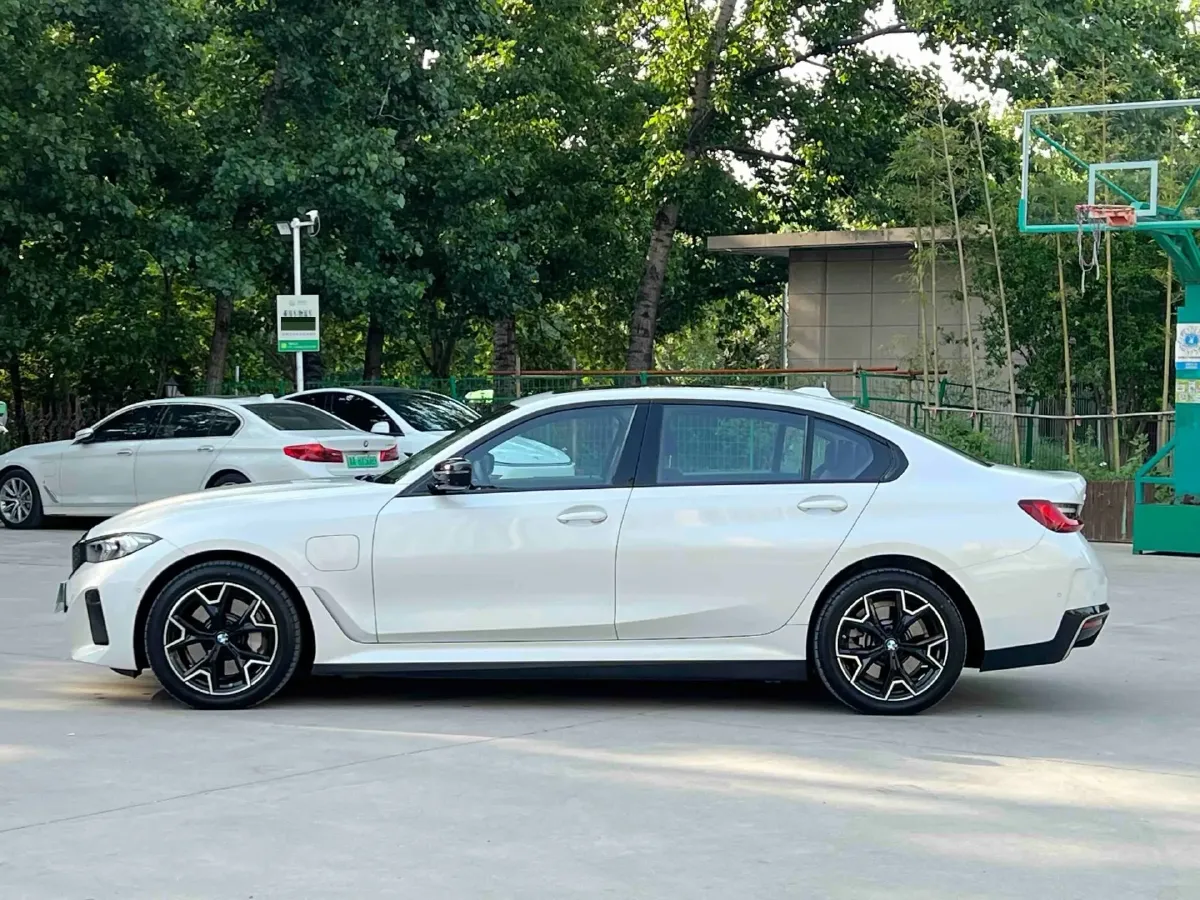 2025 BMW i3 BEV 79.05KWH,autocango,china used car exporter,china ev exporter,chinese used car exporter,chinese used ev exporter