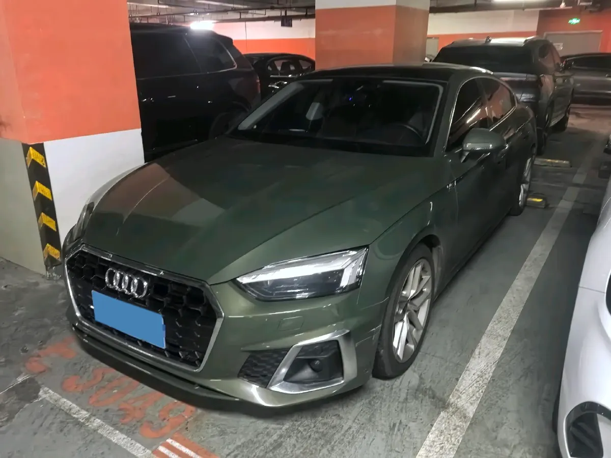 2022 Audi A5 2.0T 204HP L4 7DCT,autocango,china used car exporter,china ev exporter,chinese used car exporter,chinese used ev exporter