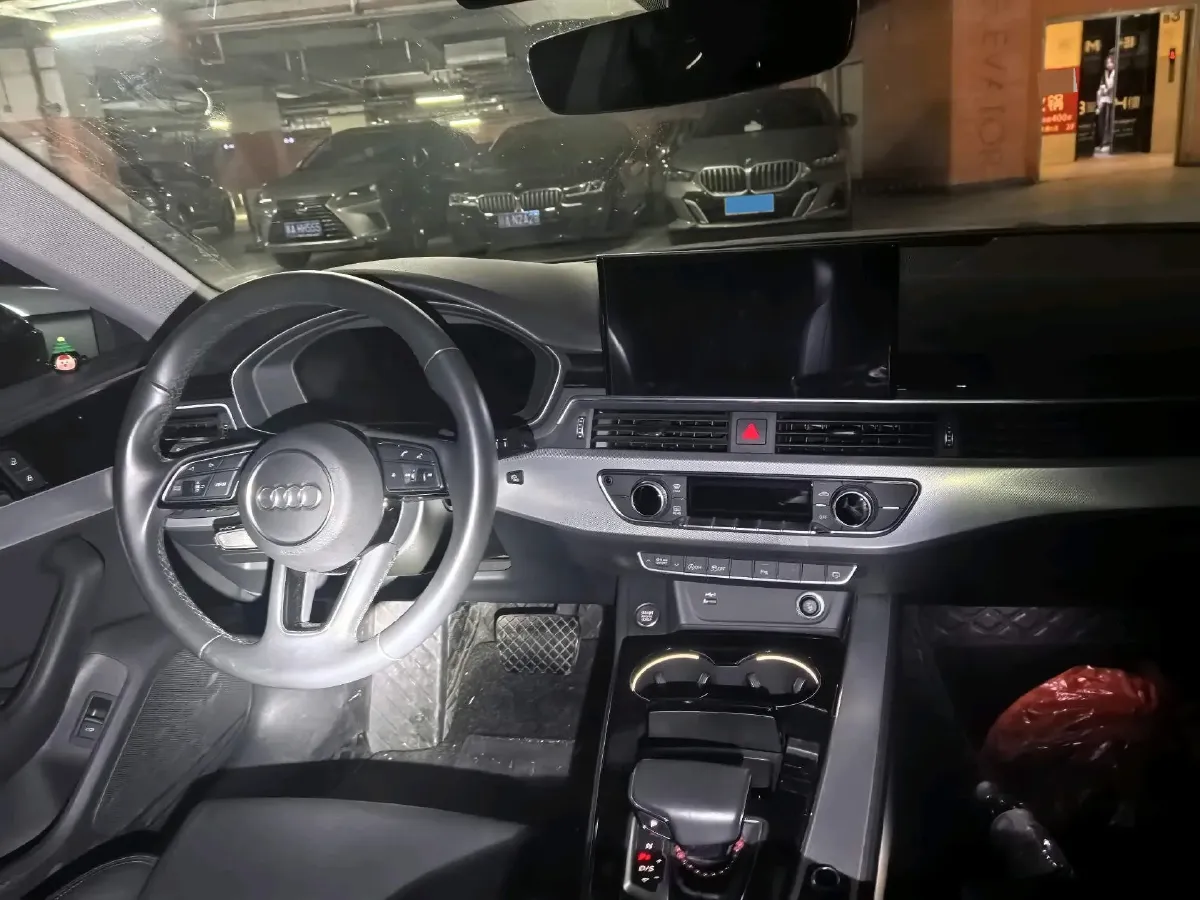 2022 Audi A5 2.0T 204HP L4 7DCT,autocango,china used car exporter,china ev exporter,chinese used car exporter,chinese used ev exporter