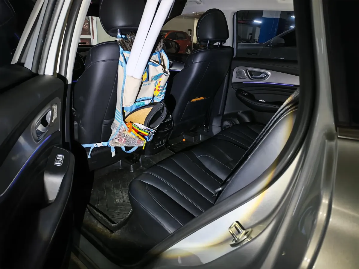 2020 Roewe RX5 eMAX 1.5T 169HP L4 AMT PHEV 16.6KWH,autocango,china used car exporter,china ev exporter,chinese used car exporter,chinese used ev exporter