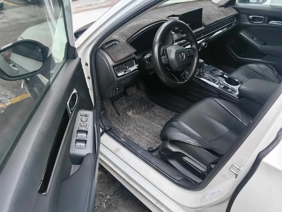2023 Honda Civic 1.5T 182HP L4 CVT,autocango,china used car exporter,china ev exporter,chinese used car exporter,chinese used ev exporter