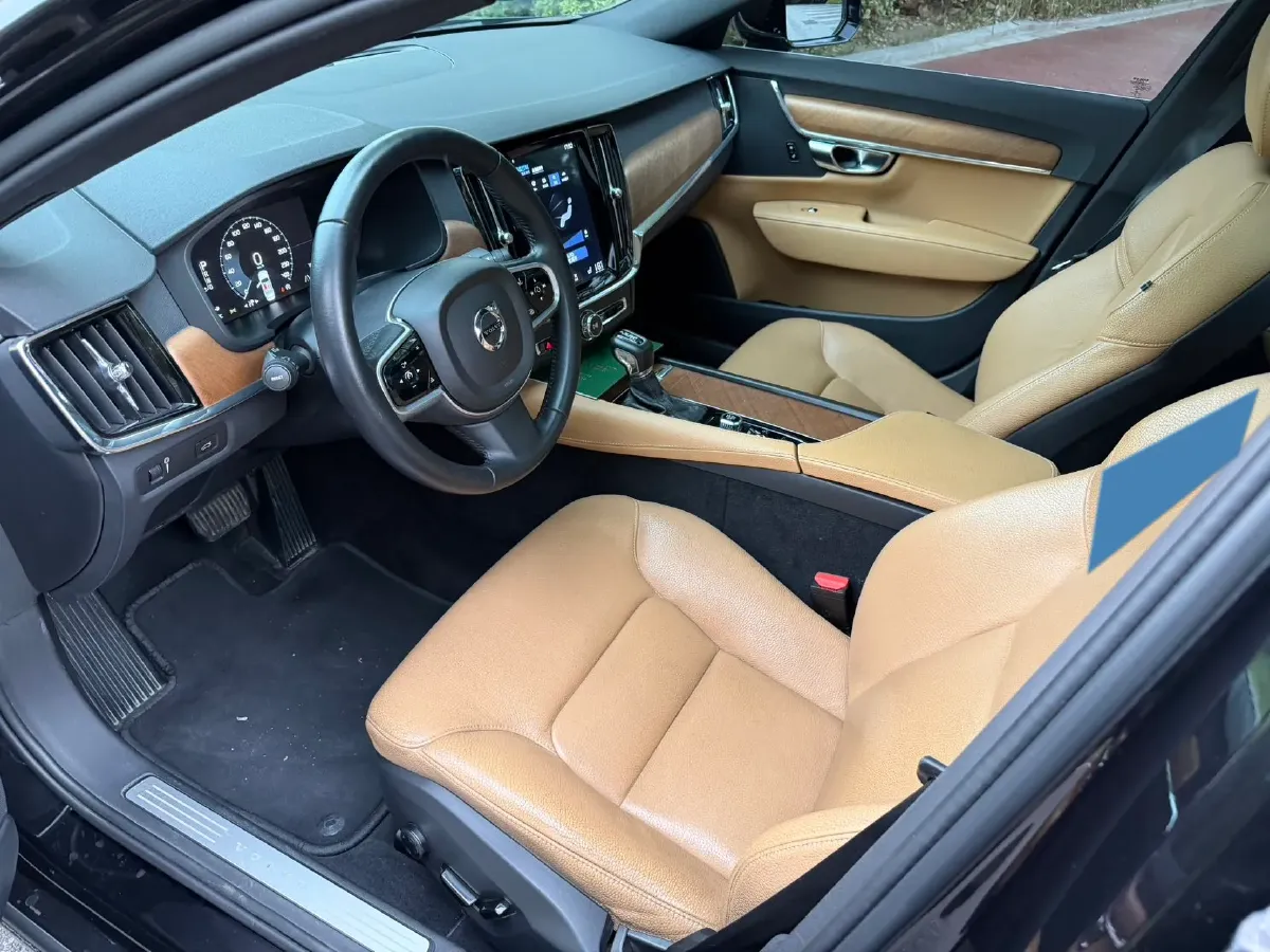 2019 Infiniti Q70 2.0T 211HP L4 7AT,autocango,china used car exporter,china ev exporter,chinese used car exporter,chinese used ev exporter