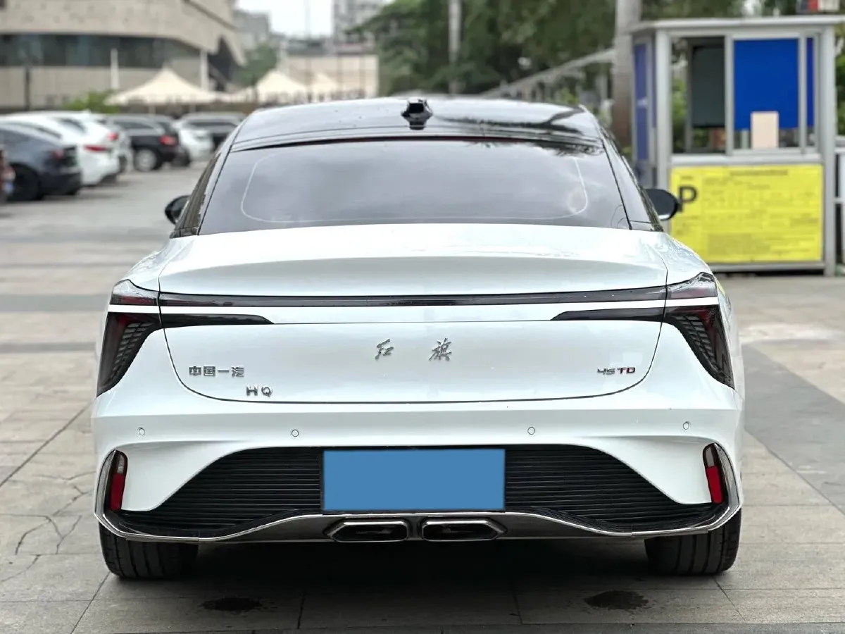 2023 HongQi H6 2.0T 252HP L4 8AT,autocango,china used car exporter,china ev exporter,chinese used car exporter,chinese used ev exporter
