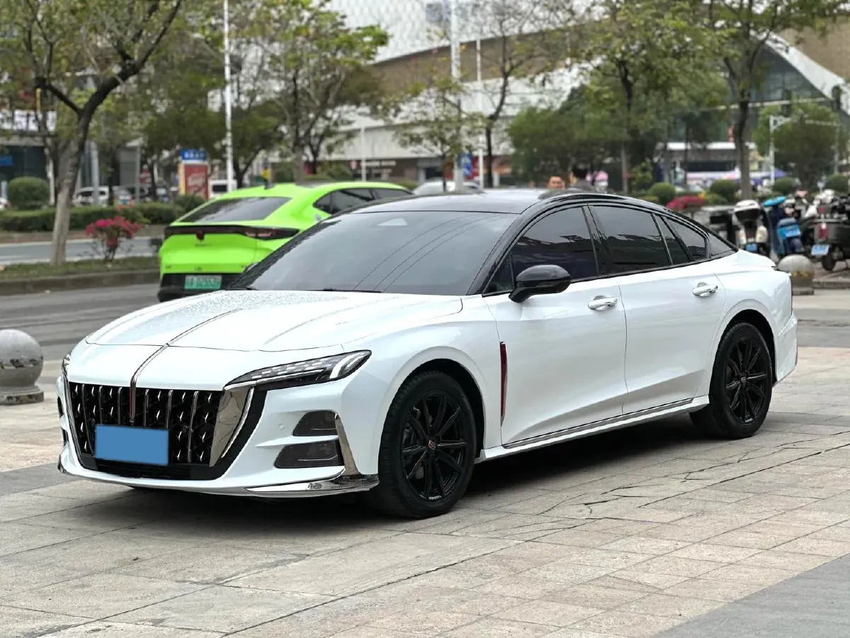 2023 HongQi H6 2.0T 252HP L4 8AT,autocango,china used car exporter,china ev exporter,chinese used car exporter,chinese used ev exporter