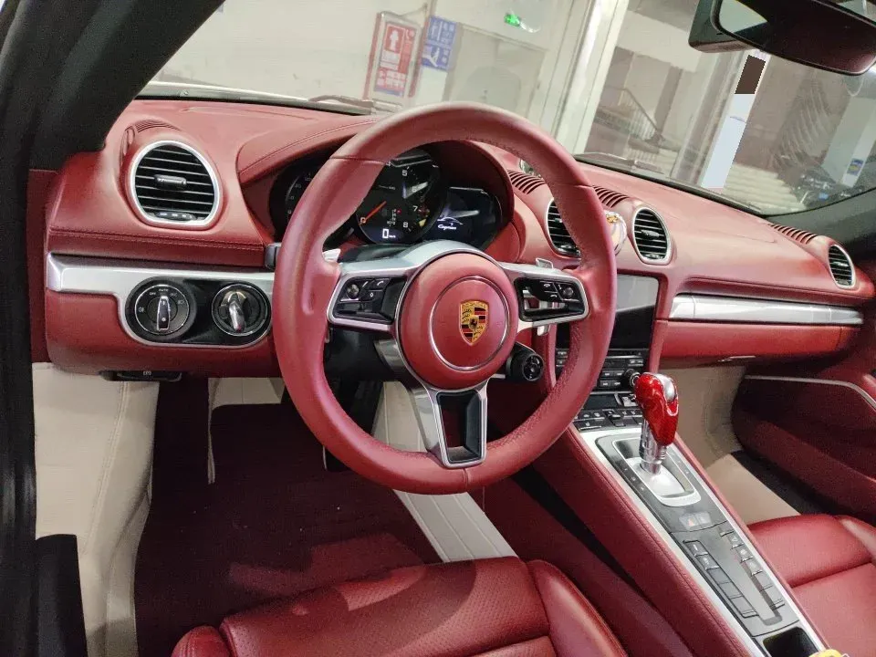 2020 Porsche 718 2.0T 250HP H4 7DCT,autocango,china used car exporter,china ev exporter,chinese used car exporter,chinese used ev exporter