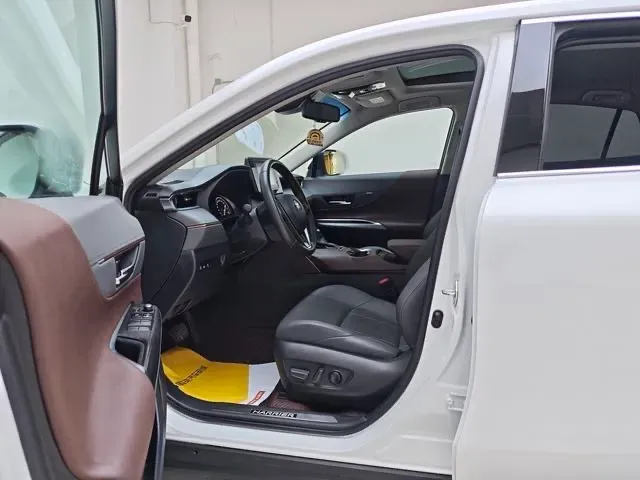 2022 Toyota Harrier 2.0L 171HP L4 CVT,autocango,china used car exporter,china ev exporter,chinese used car exporter,chinese used ev exporter
