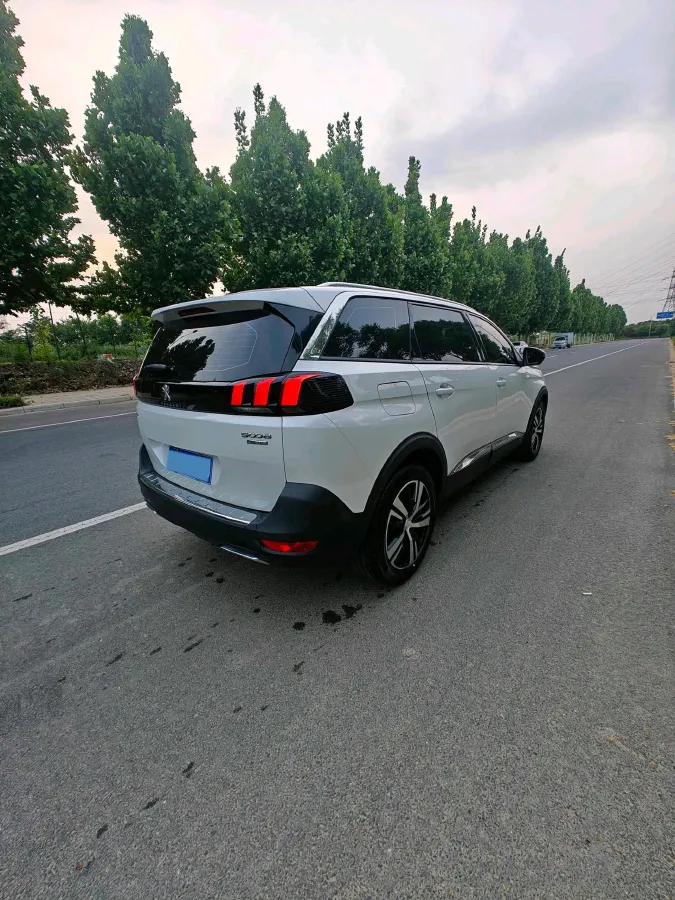 2021 Peugeot 5008 1.6T 170HP L4 8AT,autocango,china used car exporter,china ev exporter,chinese used car exporter,chinese used ev exporter