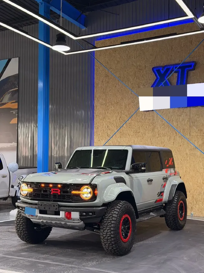 2024 Ford Bronco 2.3T 275HP L4 10AT,autocango,china used car exporter,china ev exporter,chinese used car exporter,chinese used ev exporter