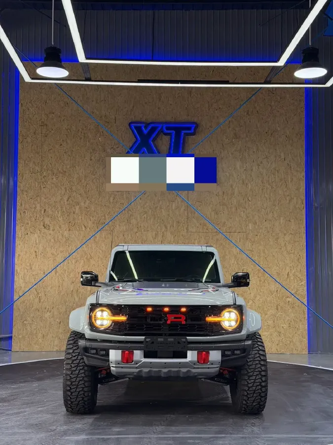 2024 Ford Bronco 2.3T 275HP L4 10AT,autocango,china used car exporter,china ev exporter,chinese used car exporter,chinese used ev exporter