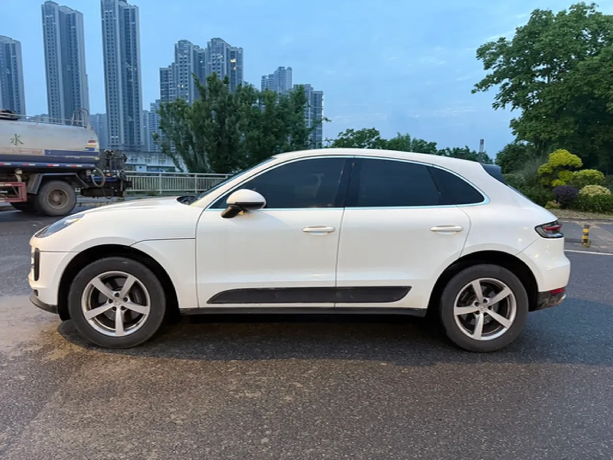 2018 Porsche Macan 2.0T 252HP L4 7DCT,autocango,china used car exporter,china ev exporter,chinese used car exporter,chinese used ev exporter
