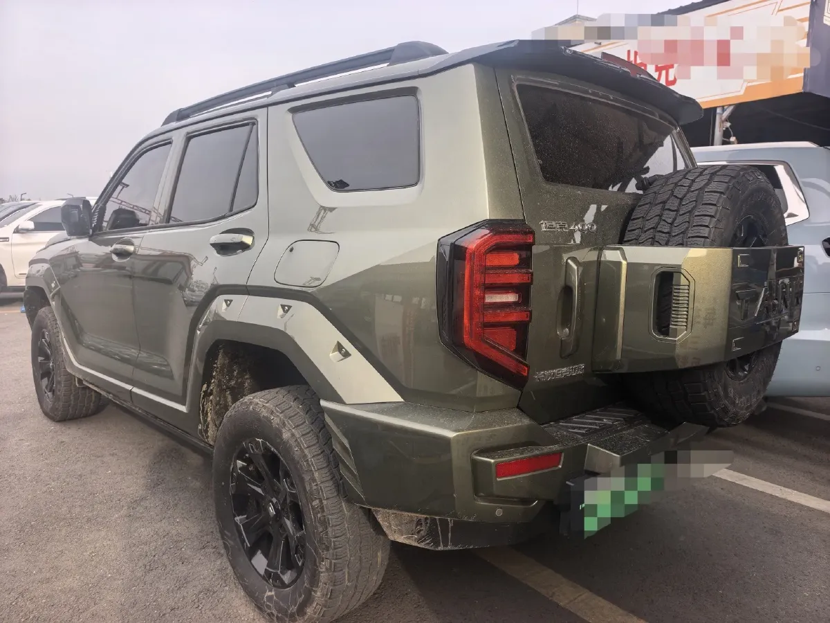 2024 Tank 400 2.0T 252HP L4 9AT PHEV 36.7/37.1KWH,autocango,china used car exporter,china ev exporter,chinese used car exporter,chinese used ev exporter