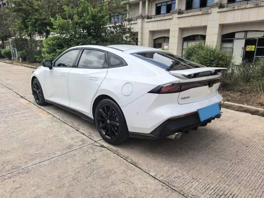 2022 ChangAn UNI-V 1.5T 188HP L4 7DCT,autocango,china used car exporter,china ev exporter,chinese used car exporter,chinese used ev exporter