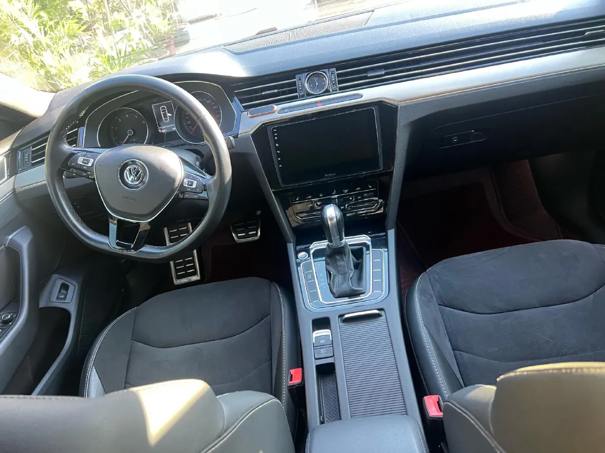 2020 Volkswagen CC 2.0T 186HP L4 7DCT,autocango,china used car exporter,china ev exporter,chinese used car exporter,chinese used ev exporter