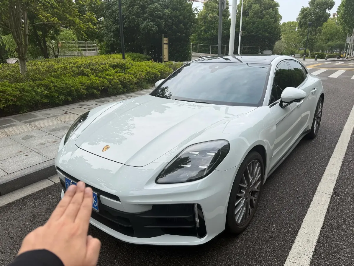 2024 Porsche Taycan 2AT BEV 105KWH,autocango,china used car exporter,china ev exporter,chinese used car exporter,chinese used ev exporter