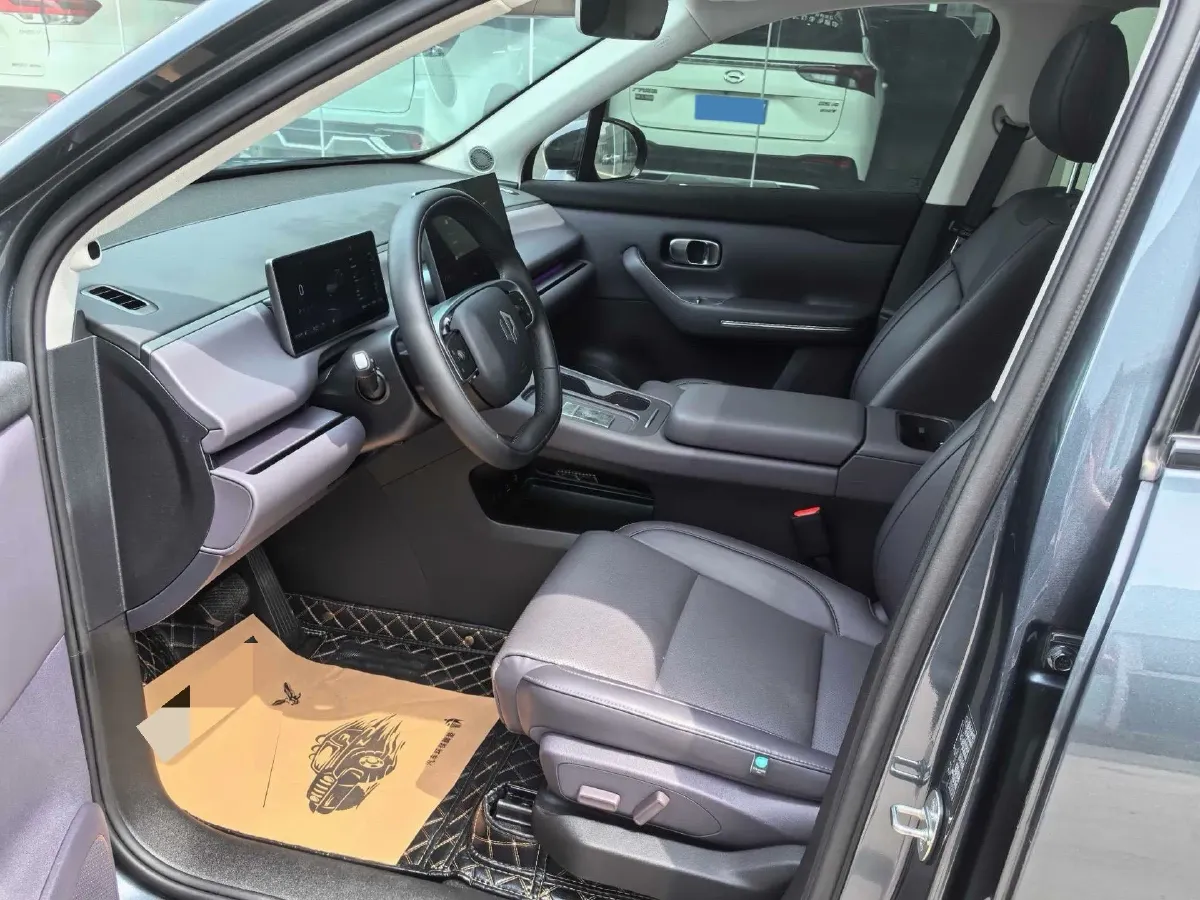 2024 Leapmotor C16 1.5L 95HP L4 REEV 28.4KWH,autocango,china used car exporter,china ev exporter,chinese used car exporter,chinese used ev exporter