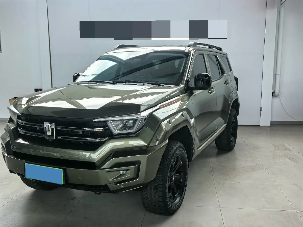 2024 Tank 400 2.0T 252HP L4 9AT PHEV 36.7/37.1KWH,autocango,china used car exporter,china ev exporter,chinese used car exporter,chinese used ev exporter