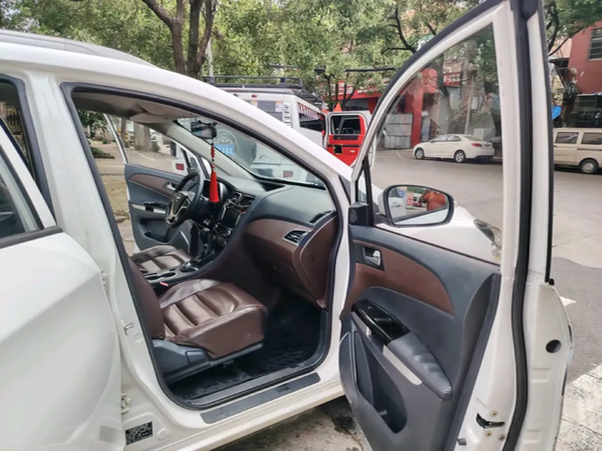 2017 HaiMa Family F7 1.5T 165HP L4 6AT,autocango,china used car exporter,china ev exporter,chinese used car exporter,chinese used ev exporter