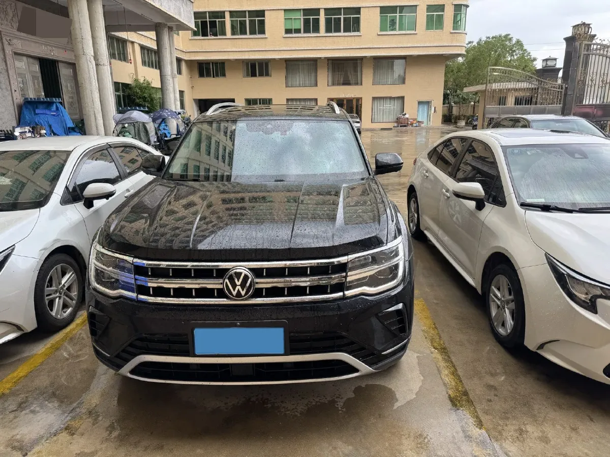 2022 Volkswagen Teramont 2.0T 220HP L4 7DCT,autocango,china used car exporter,china ev exporter,chinese used car exporter,chinese used ev exporter