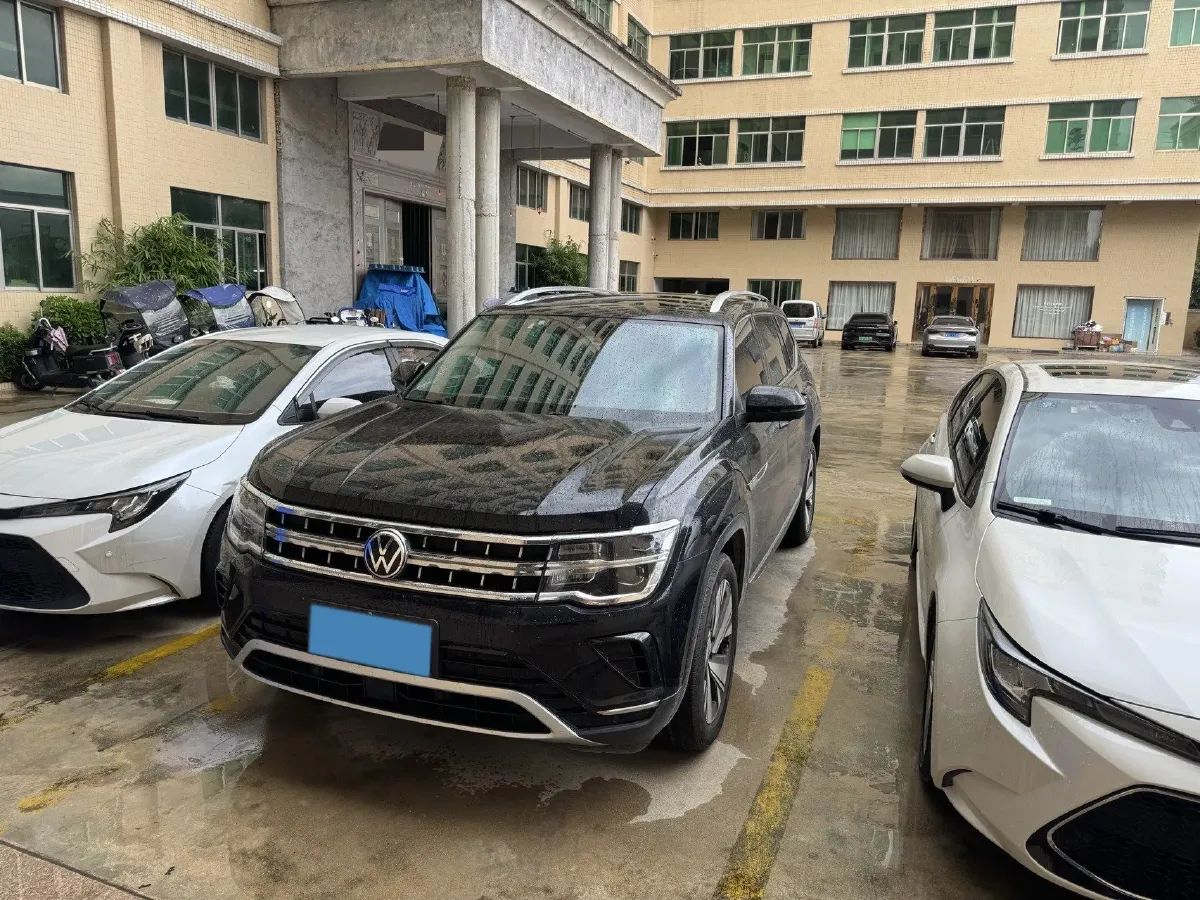 2022 Volkswagen Teramont 2.0T 220HP L4 7DCT,autocango,china used car exporter,china ev exporter,chinese used car exporter,chinese used ev exporter