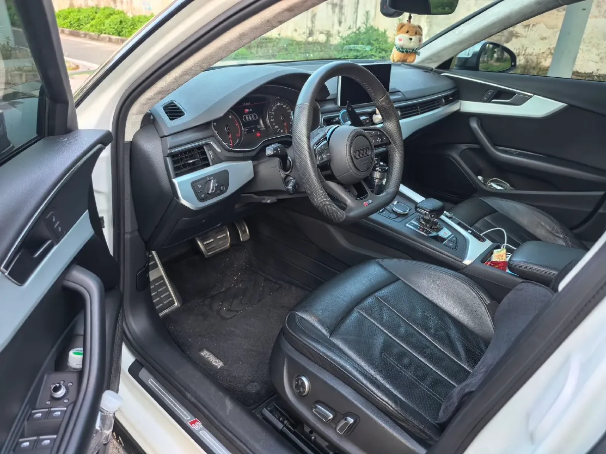 2019 Lexus UX 2.0L 146HP L4 E-CVT Hybrid,autocango,china used car exporter,china ev exporter,chinese used car exporter,chinese used ev exporter