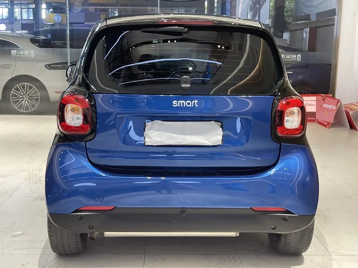2019 Smart smart fortwo 0.9T 90HP L3 6DCT,autocango,china used car exporter,china ev exporter,chinese used car exporter,chinese used ev exporter