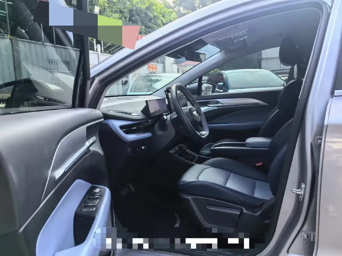 2022 Peugeot 508 1.6T 170HP L4 6AT,autocango,china used car exporter,china ev exporter,chinese used car exporter,chinese used ev exporter