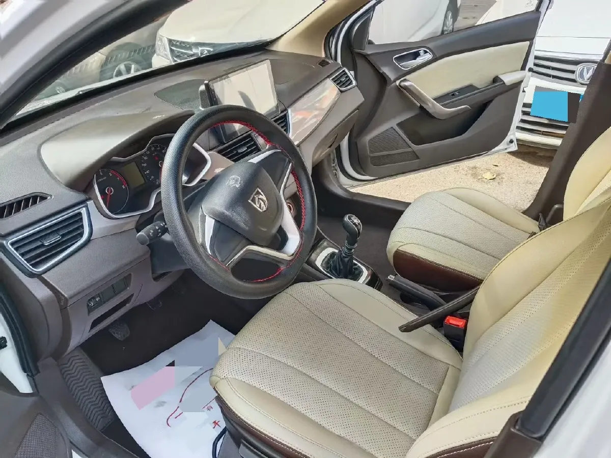 2017 BaoJun 310W 1.5L 112HP L4 6MT,autocango,china used car exporter,china ev exporter,chinese used car exporter,chinese used ev exporter