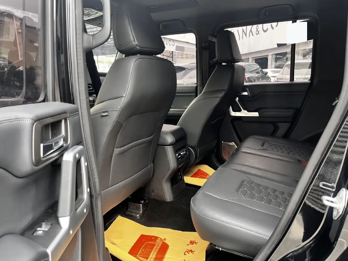 2024 212 212 T01 2.0T 252HP L4 8AT,autocango,china used car exporter,china ev exporter,chinese used car exporter,chinese used ev exporter