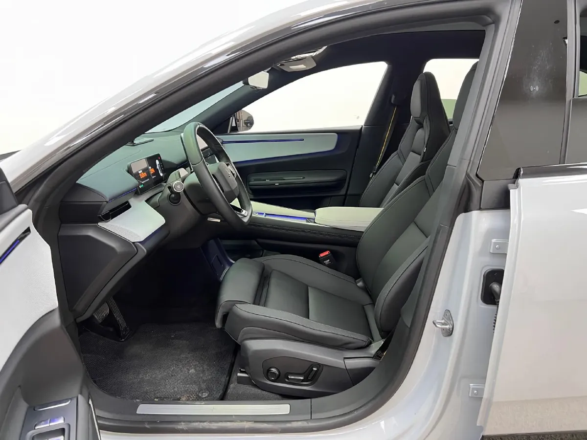 2024 Polestar 4 BEV 86KWH,autocango,china used car exporter,china ev exporter,chinese used car exporter,chinese used ev exporter