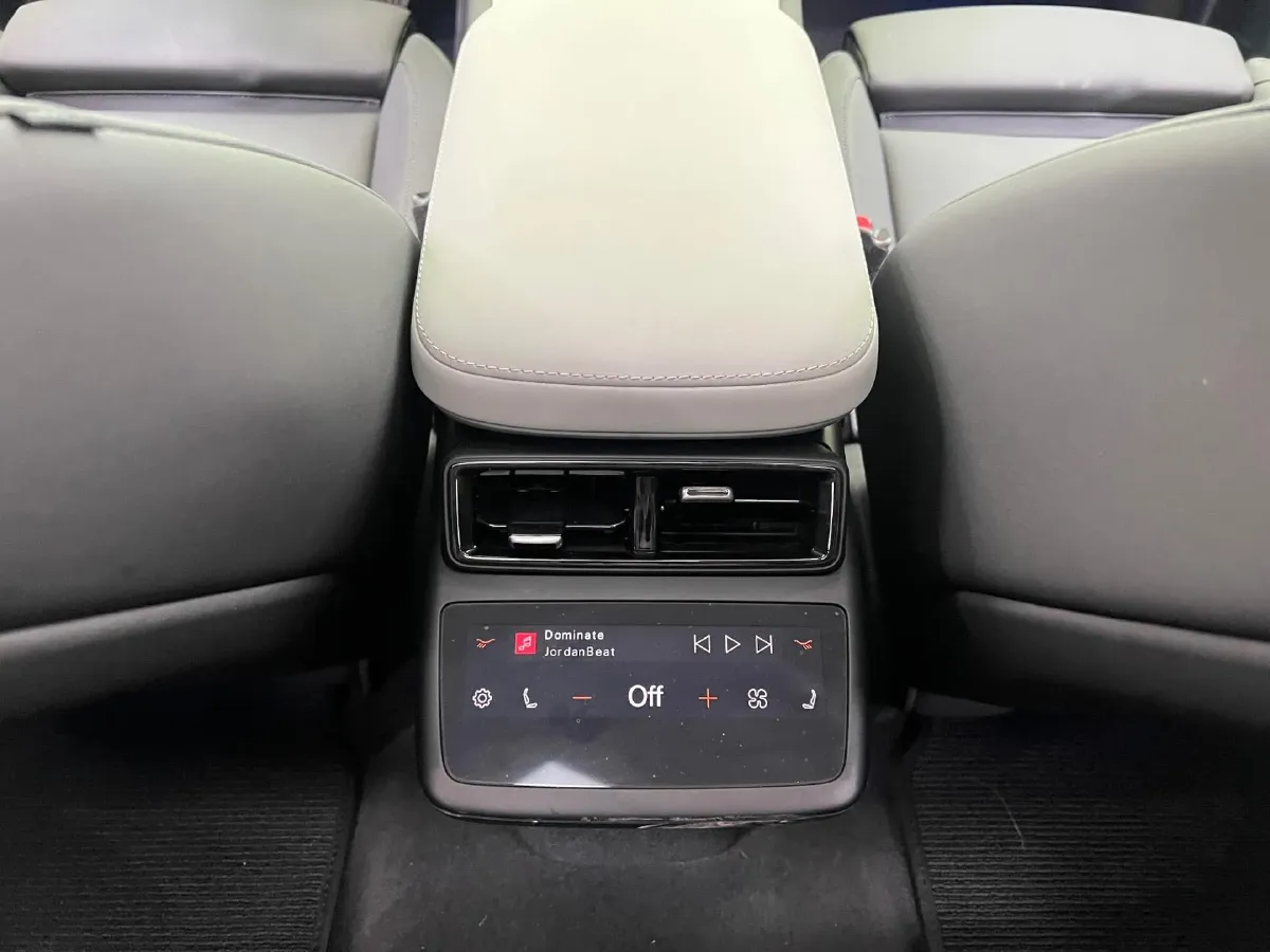 2024 Polestar 4 BEV 86KWH,autocango,china used car exporter,china ev exporter,chinese used car exporter,chinese used ev exporter