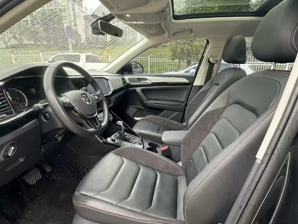 2021 Volkswagen Tayron 2.0T 186HP L4 7DCT,autocango,china used car exporter,china ev exporter,chinese used car exporter,chinese used ev exporter