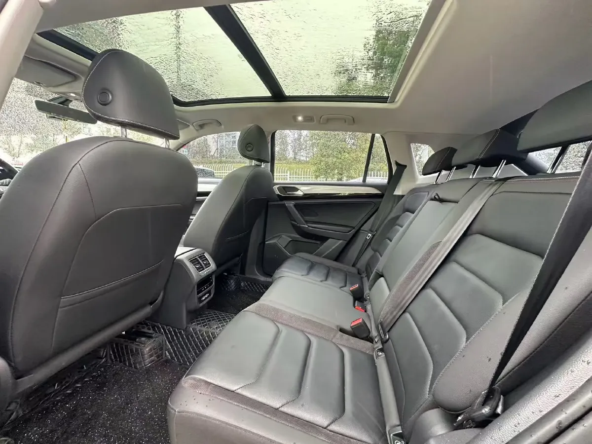 2021 Volkswagen Tayron 2.0T 186HP L4 7DCT,autocango,china used car exporter,china ev exporter,chinese used car exporter,chinese used ev exporter