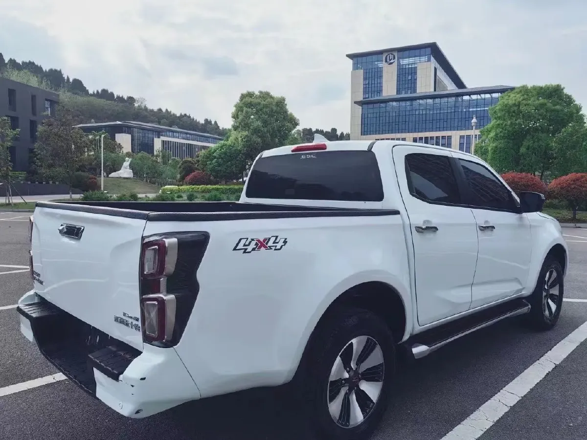 2021 Isuzu D-MAX 1.9T 163HP L4 6AT,autocango,china used car exporter,china ev exporter,chinese used car exporter,chinese used ev exporter