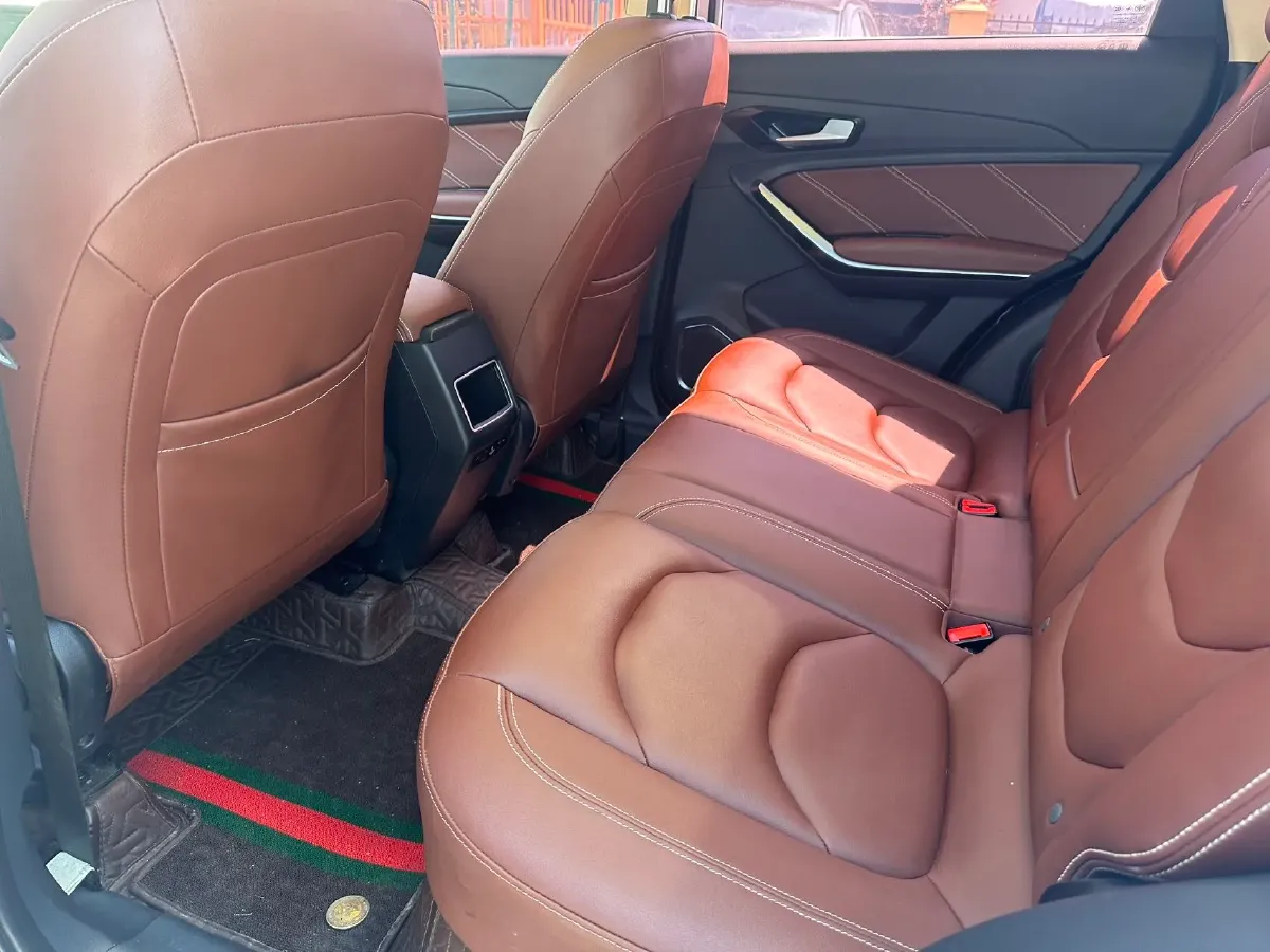 2018 FAW Senia R9 1.2T 143HP L4 5MT,autocango,china used car exporter,china ev exporter,chinese used car exporter,chinese used ev exporter