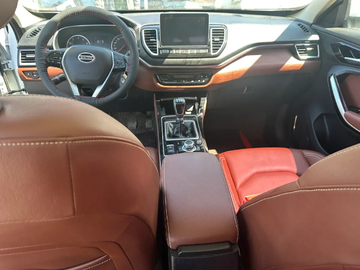 2018 FAW Senia R9 1.2T 143HP L4 5MT,autocango,china used car exporter,china ev exporter,chinese used car exporter,chinese used ev exporter