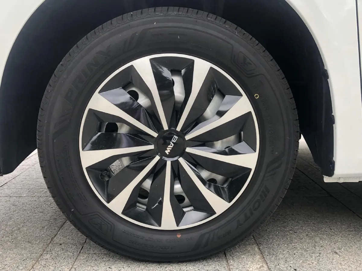 2023 BAW RuiSheng Trump M7 1.6L 124HP L4 5MT,autocango,china used car exporter,china ev exporter,chinese used car exporter,chinese used ev exporter