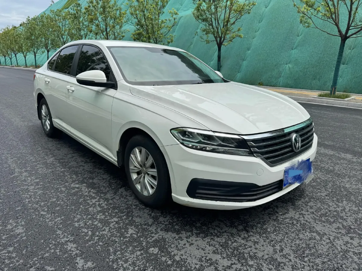 2018 Landwind XiaoYao 1.5T 163HP L4 CVT,autocango,china used car exporter,china ev exporter,chinese used car exporter,chinese used ev exporter