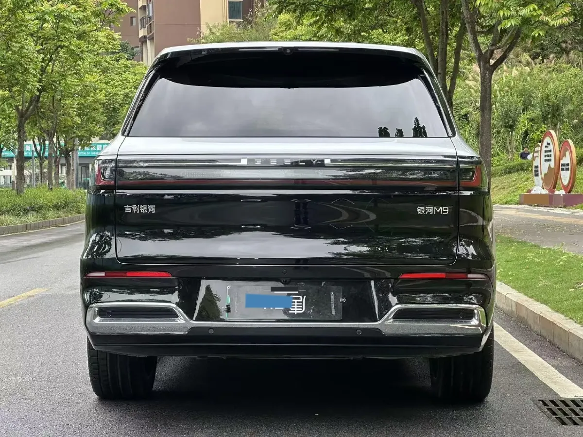2025 Geely Galaxy M9 1.5T 163HP L4 3DHT PHEV,autocango,china used car exporter,china ev exporter,chinese used car exporter,chinese used ev exporter