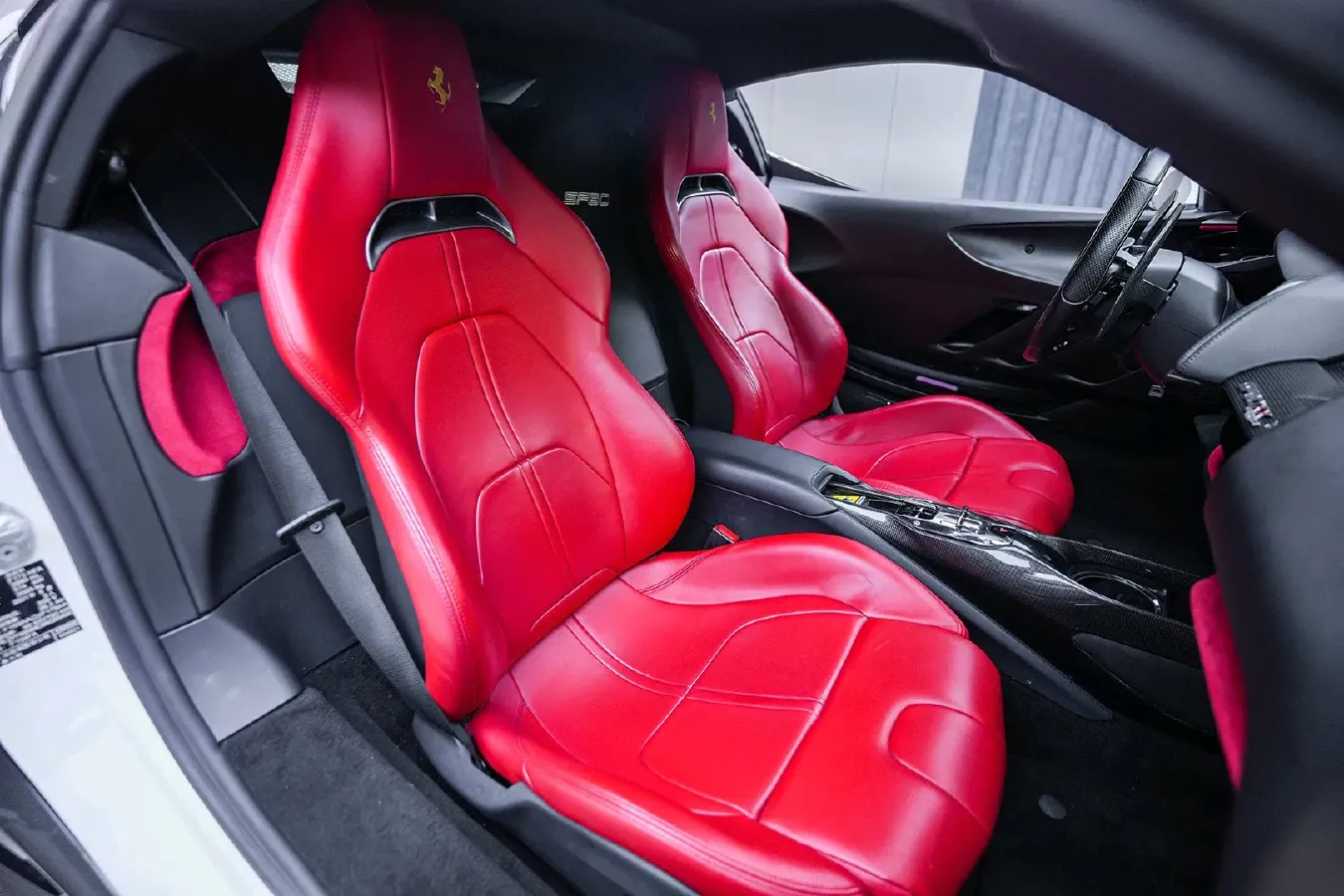 2020 Ferrari SF90 3.9T 781HP V8 8DCT PHEV 7.9KWH,autocango,china used car exporter,china ev exporter,chinese used car exporter,chinese used ev exporter