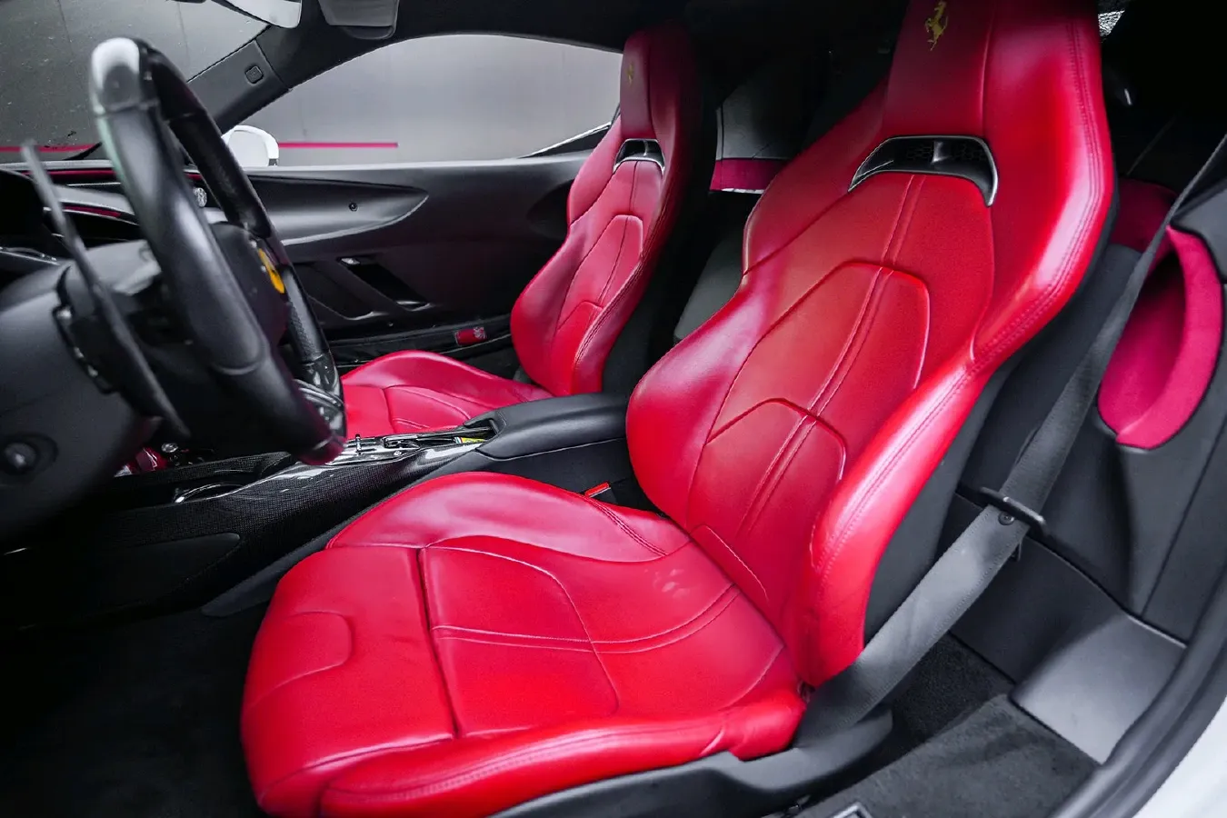 2020 Ferrari SF90 3.9T 781HP V8 8DCT PHEV 7.9KWH,autocango,china used car exporter,china ev exporter,chinese used car exporter,chinese used ev exporter