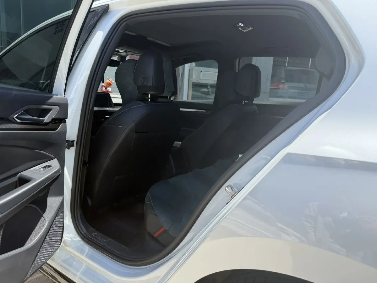 2021 Volkswagen Golf 1.4T 150HP L4 7DCT,autocango,china used car exporter,china ev exporter,chinese used car exporter,chinese used ev exporter