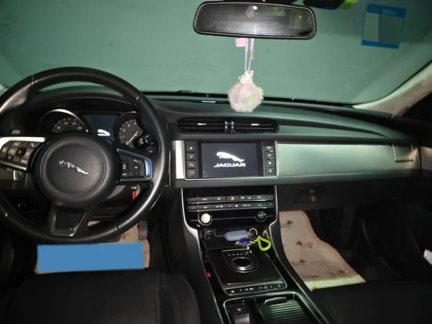 2018 Jaguar XFL 2.0T 200HP L4 8AT,autocango,china used car exporter,china ev exporter,chinese used car exporter,chinese used ev exporter