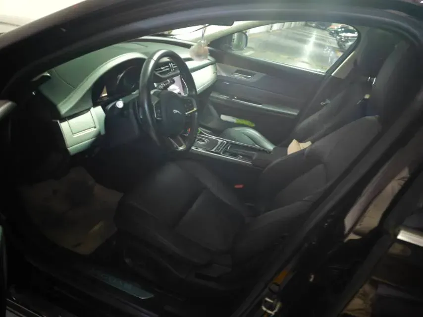 2018 Jaguar XFL 2.0T 200HP L4 8AT,autocango,china used car exporter,china ev exporter,chinese used car exporter,chinese used ev exporter