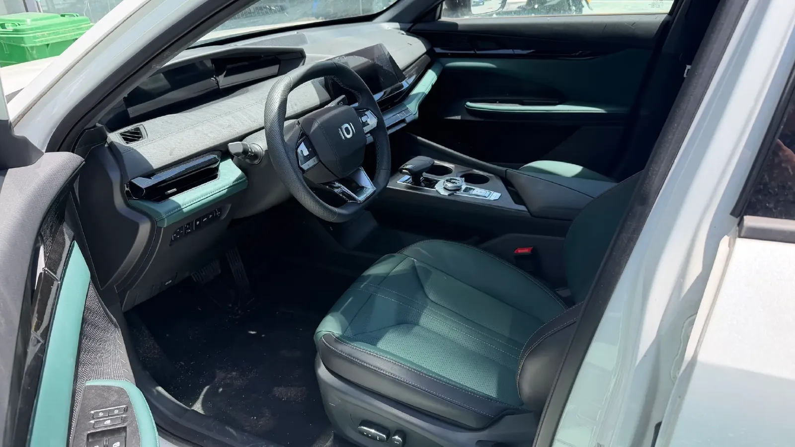 2023 Chery EV eQ7 BEV 53.87KWH,autocango,china used car exporter,china ev exporter,chinese used car exporter,chinese used ev exporter