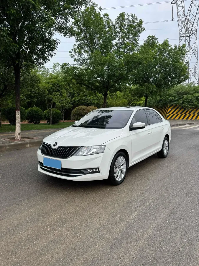 2019 SWM G01 1.5T 156HP L4 6AT,autocango,china used car exporter,china ev exporter,chinese used car exporter,chinese used ev exporter