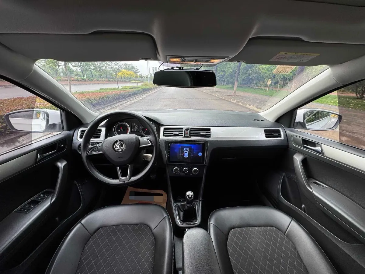 2019 SWM G01 1.5T 156HP L4 6AT,autocango,china used car exporter,china ev exporter,chinese used car exporter,chinese used ev exporter