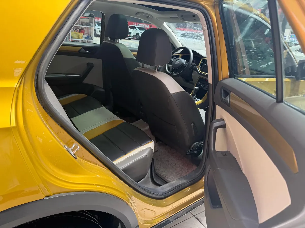 2018 Volkswagen Touran 1.4T 150HP L4 7DCT,autocango,china used car exporter,china ev exporter,chinese used car exporter,chinese used ev exporter