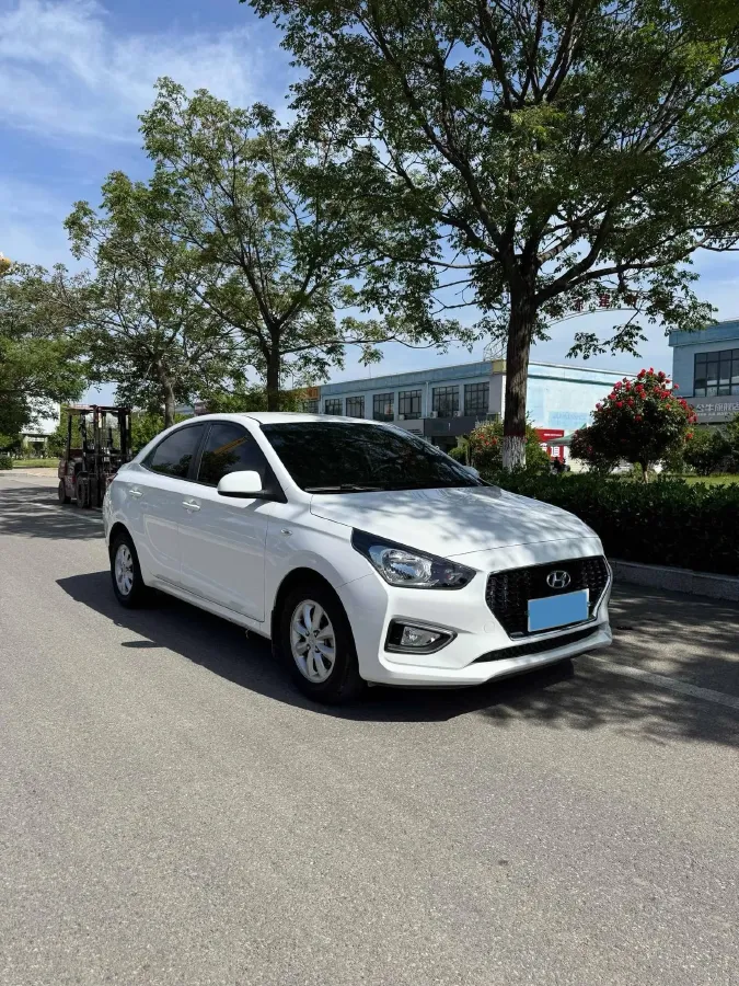 2017 Hyundai Reina 1.4L 95HP L4 5MT,autocango,china used car exporter,china ev exporter,chinese used car exporter,chinese used ev exporter