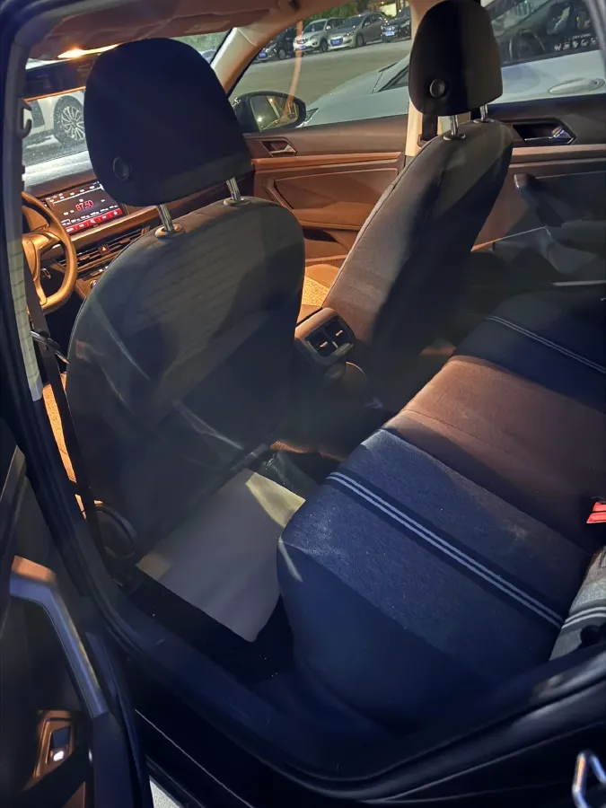 2018 Landwind XiaoYao 1.5T 163HP L4 CVT,autocango,china used car exporter,china ev exporter,chinese used car exporter,chinese used ev exporter